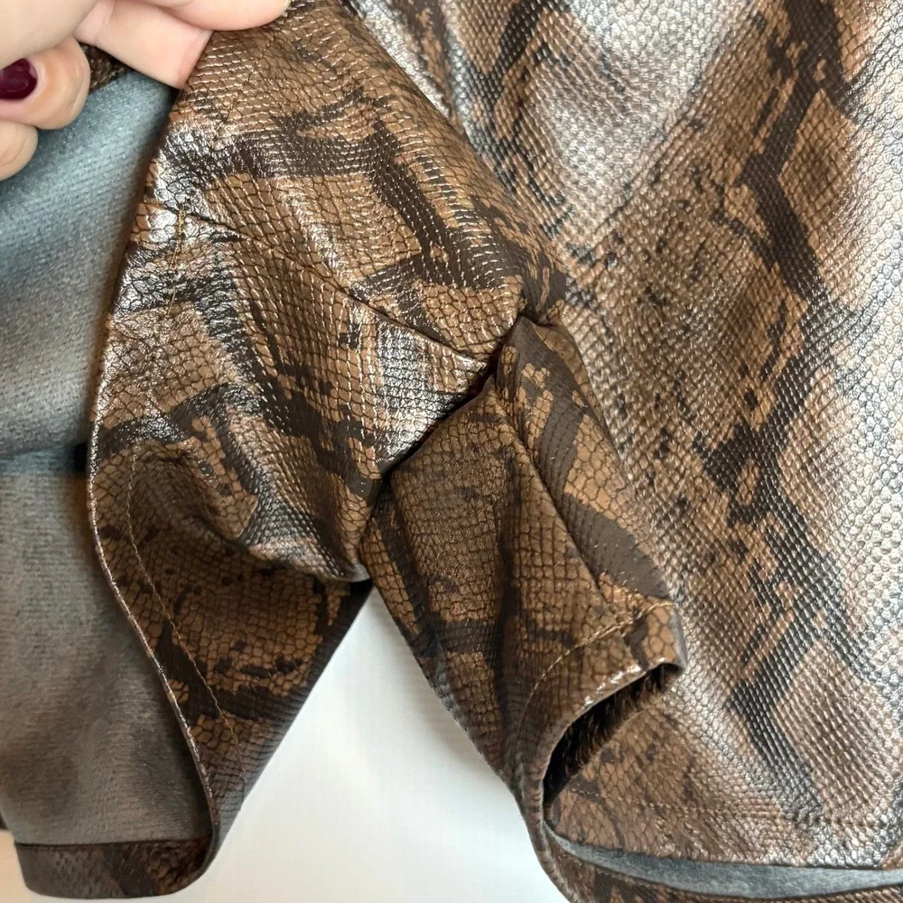 NWT VERSONA Women's L Snake Print Faux Leather Elastic Waist Shorts Brown Animal